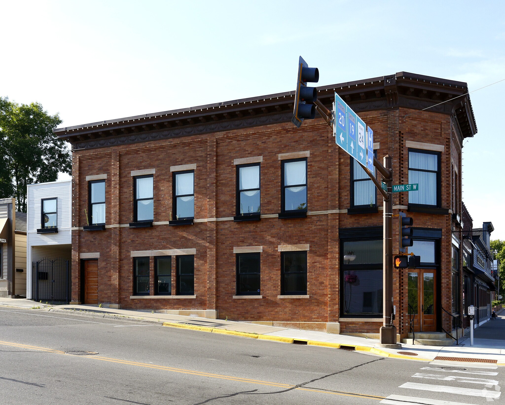 101 4th St S, Cannon Falls, MN for sale Primary Photo- Image 1 of 1