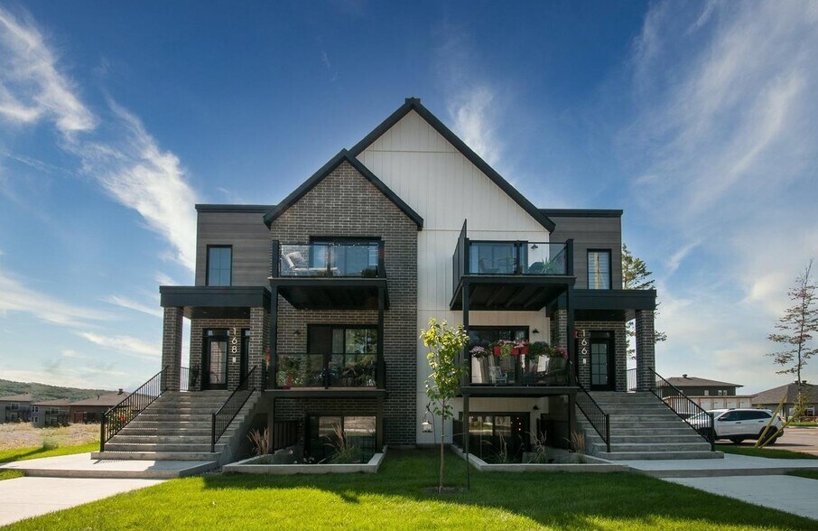 157159 St MC Dermott, Cowansville, QC J2K 2C5