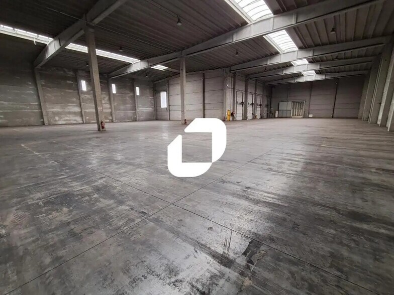 Industrial in Roncq for sale - Interior Photo - Image 2 of 12