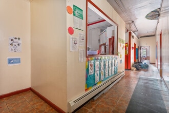 527 Eastern Pky, Brooklyn, NY for lease Interior Photo- Image 2 of 8