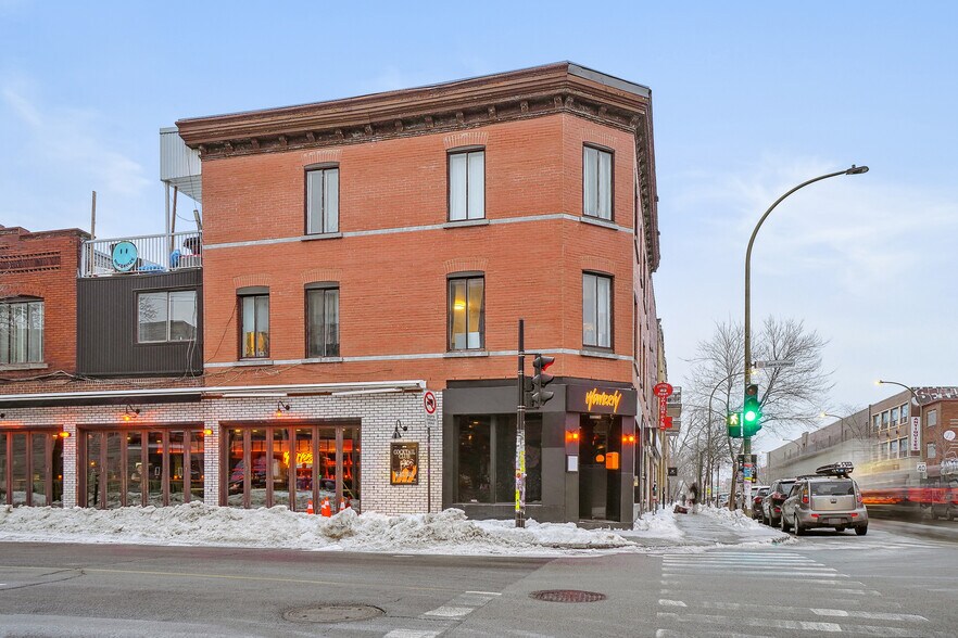 12 Property Investment Portfolio portfolio of 10 properties for sale on LoopNet.com - Building Photo - Image 3 of 11