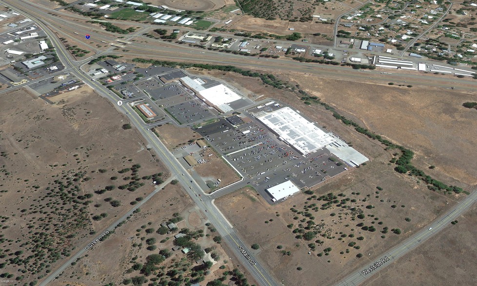 1930 Fort Jones Rd, Yreka, CA for sale - Primary Photo - Image 1 of 1