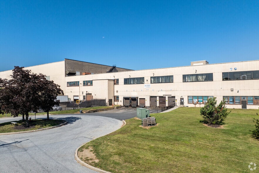 2000-2009 Elmwood Ave, Sharon Hill, PA for lease - Building Photo - Image 2 of 11