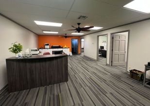 10944 Gravois Industrial Ct, Saint Louis, MO for lease Interior Photo- Image 2 of 3