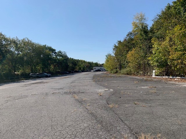 100 Elm St, Ardsley, NY for lease - Building Photo - Image 2 of 3