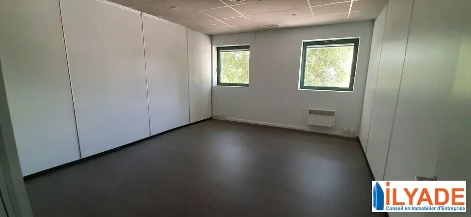 Office in Les Pennes-Mirabeau for sale - Interior Photo - Image 2 of 3