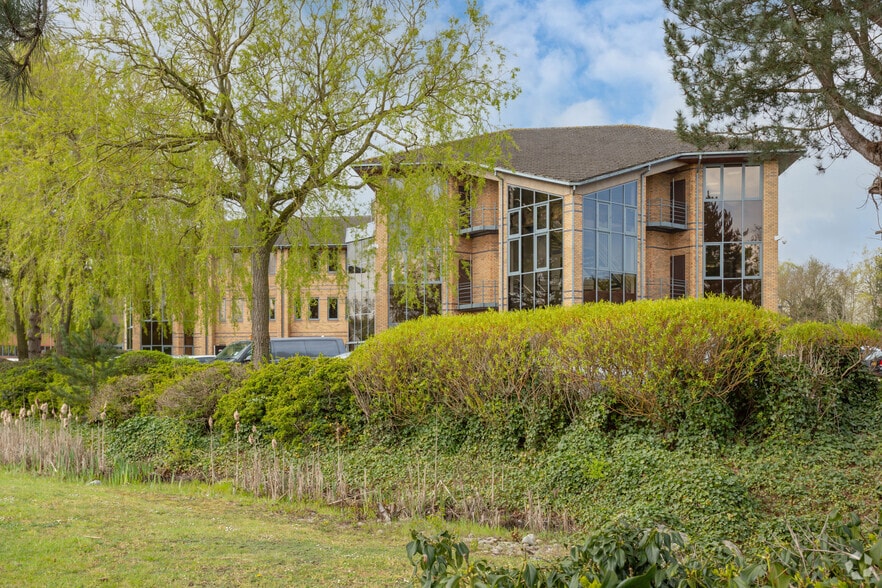 2M Siskin Dr, Coventry for lease - Building Photo - Image 3 of 8