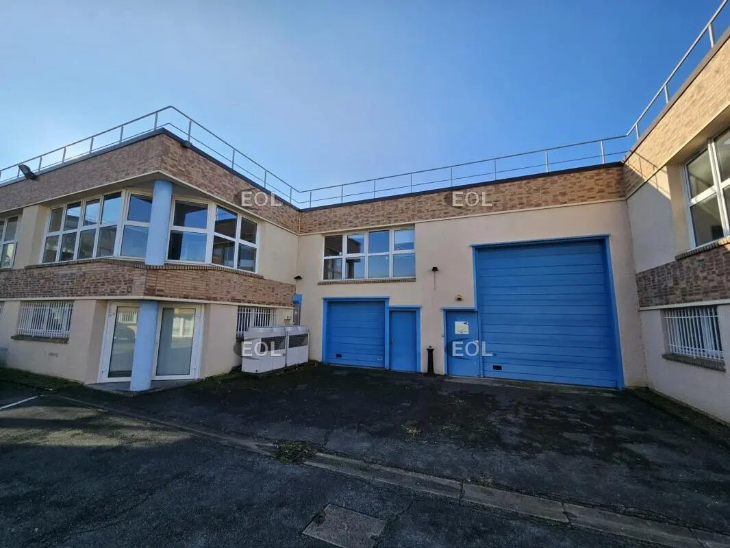 Flex in Ivry-sur-Seine for lease Building Photo- Image 1 of 12