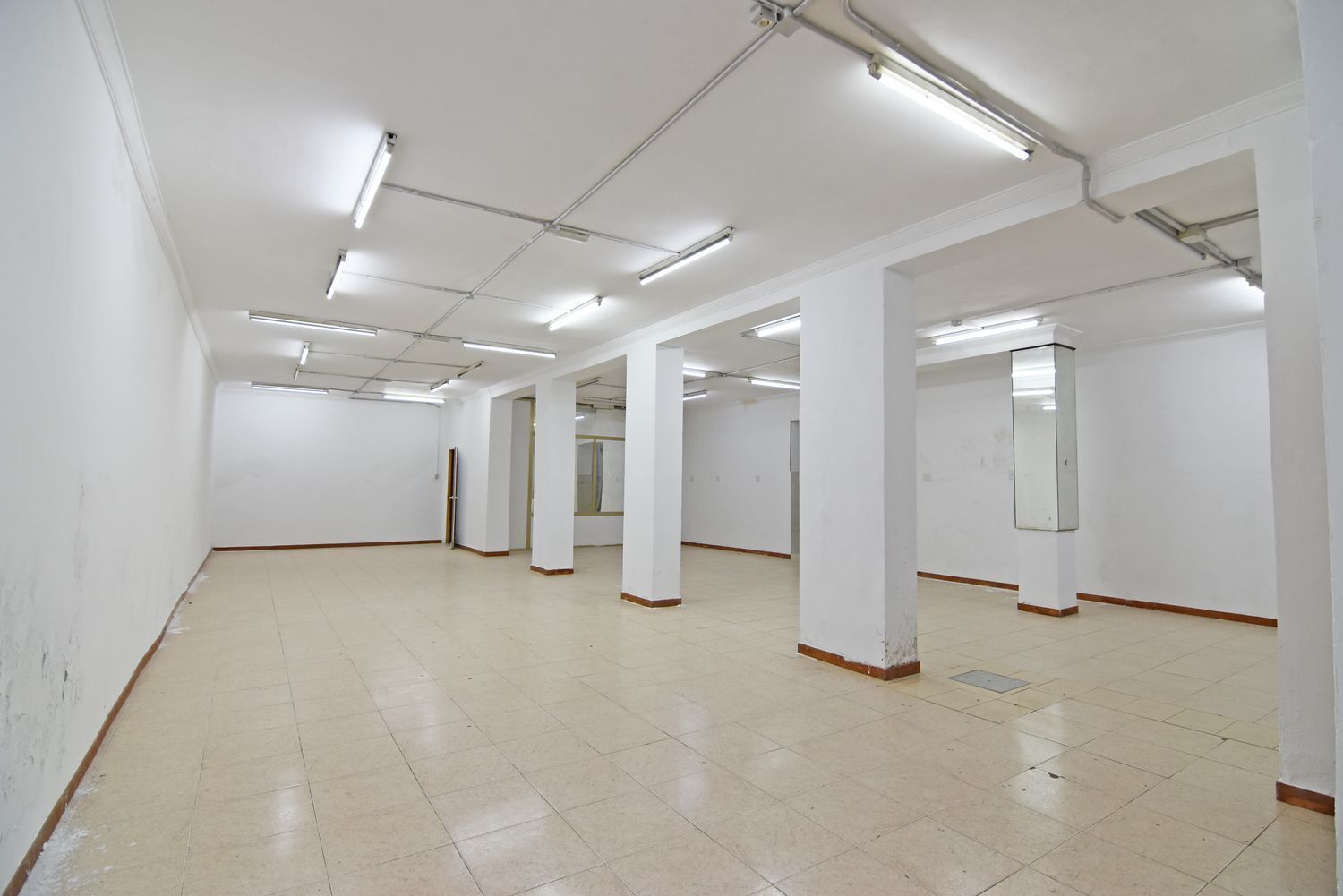 la, 125, LAS PALMAS, Las Palmas for sale Interior Photo- Image 1 of 18