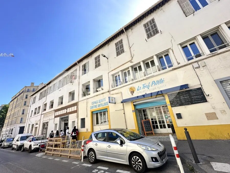 Retail in Marseille for sale Building Photo- Image 1 of 8