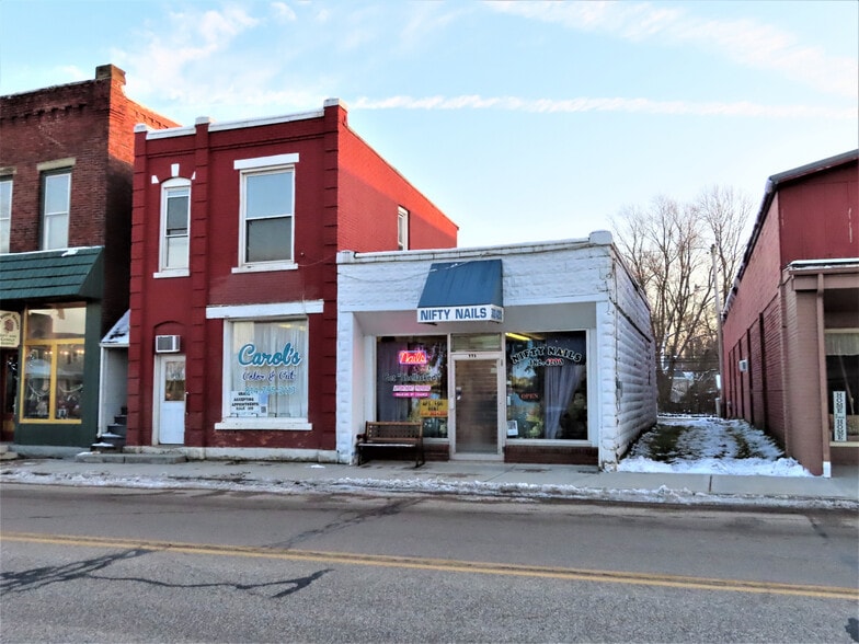 221 Water, Conneaut Lake, PA for sale - Primary Photo - Image 1 of 1