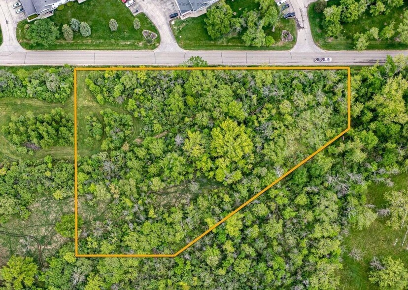Lt 2 Hazel Ridge Rd, Elkhorn, WI 53121