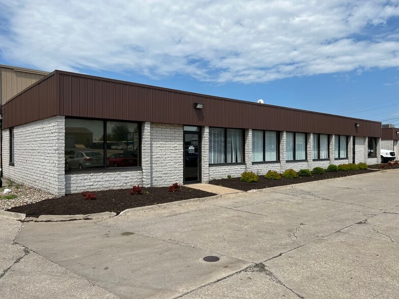 775 W Smith Rd, Medina, OH for lease - Building Photo - Image 1 of 11