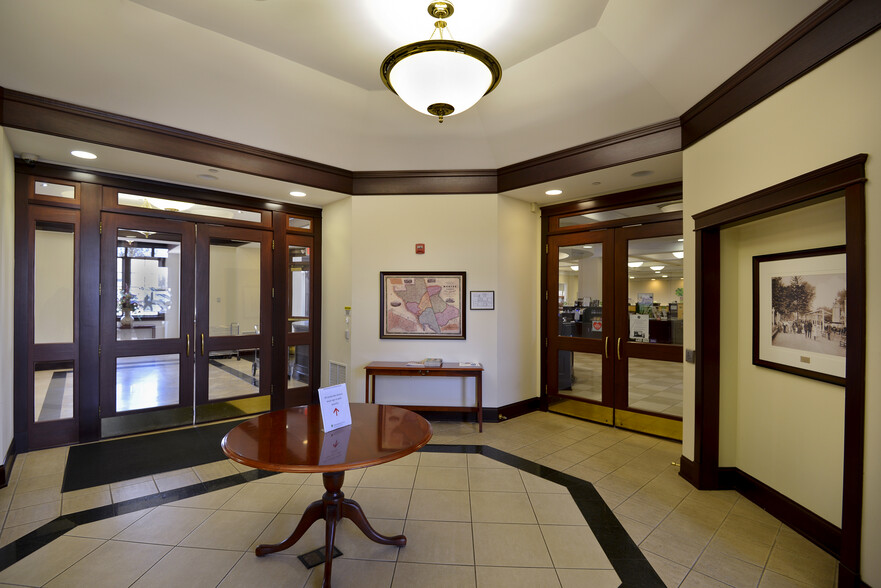 2300 Route 33, Robbinsville, NJ for lease - Interior Photo - Image 1 of 5