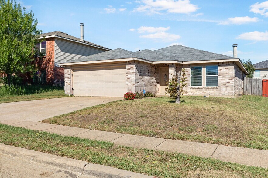 4054 Gray Fox Dr, Fort Worth, TX for sale - Building Photo - Image 3 of 3