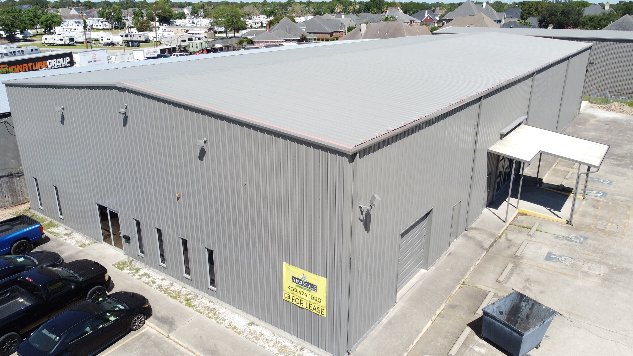 344 Twin City Hwy, Port Neches, TX for lease Building Photo- Image 1 of 8