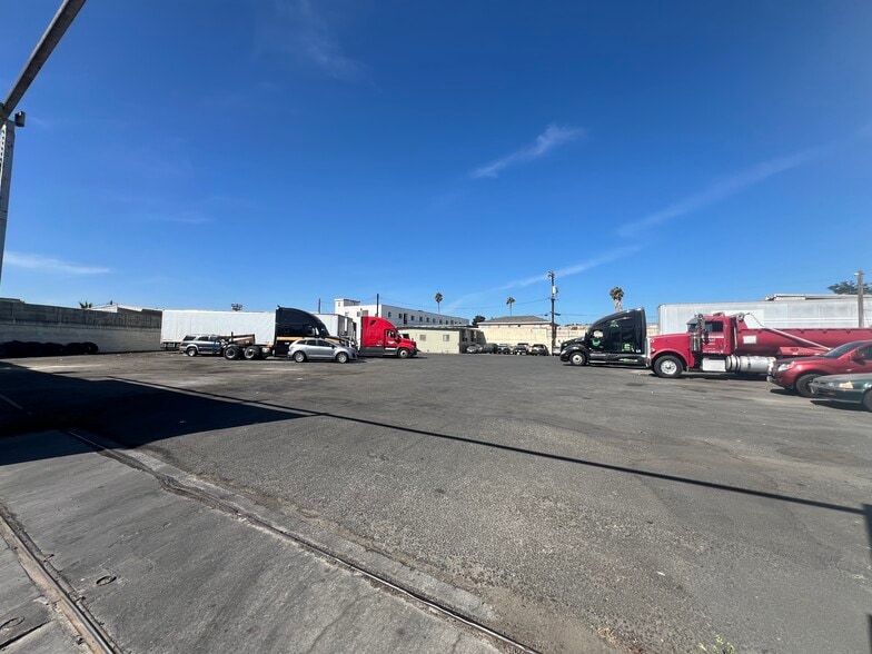 6725 S Victoria Ave, Los Angeles, CA for lease - Building Photo - Image 1 of 10