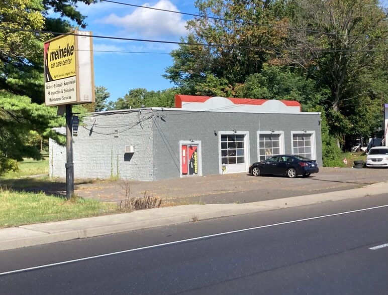 555 Us Highway 13, Bristol, PA for lease - Building Photo - Image 1 of 17