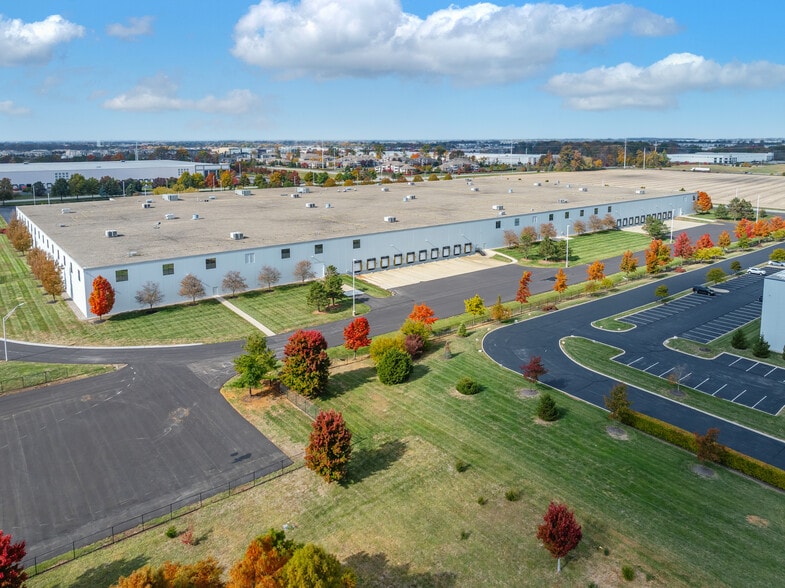 501 Airtech Pky, Plainfield, IN for sale - Building Photo - Image 2 of 3