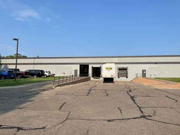 4100 Peavey Rd, Chaska, MN for lease - Building Photo - Image 1 of 2