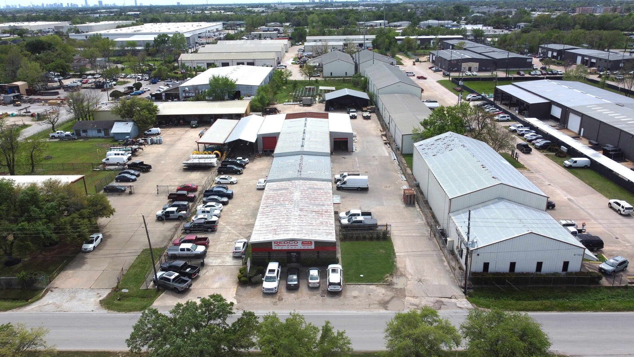 9095 Emmott Rd, Houston, TX for lease Primary Photo- Image 1 of 2