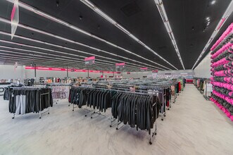 2450 E Chapman Ave, Fullerton, CA for lease Interior Photo- Image 2 of 12