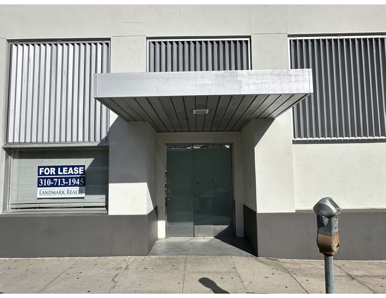 11329 Santa Monica Blvd, Los Angeles, CA for lease - Building Photo - Image 1 of 10