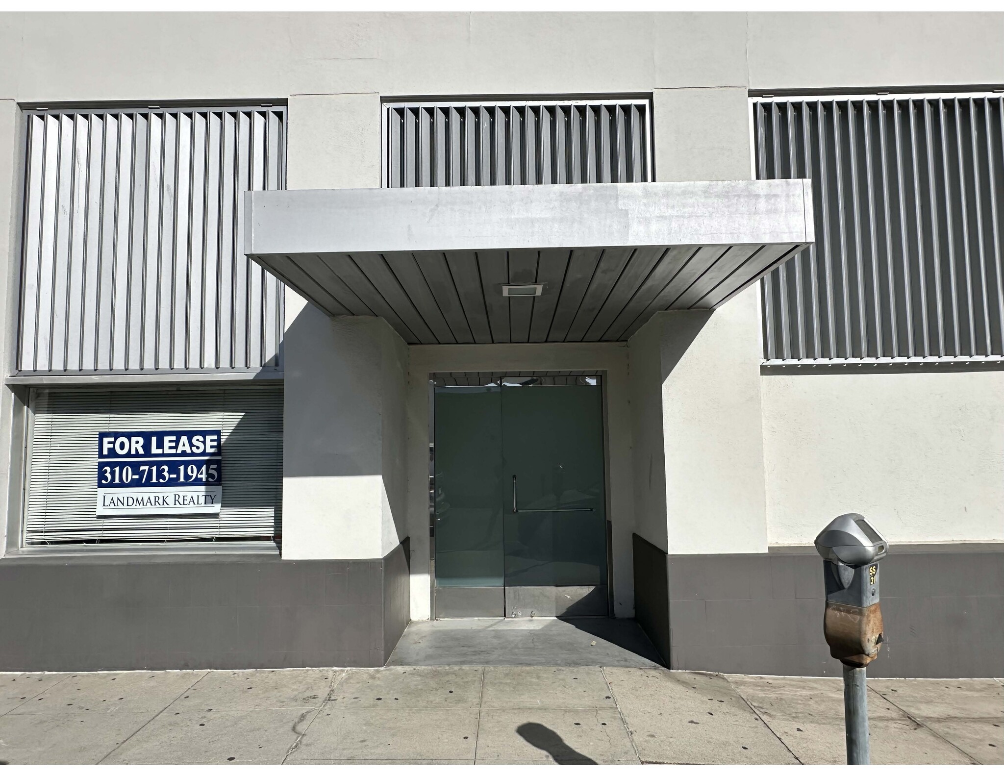 11329 Santa Monica Blvd, Los Angeles, CA for lease Building Photo- Image 1 of 11