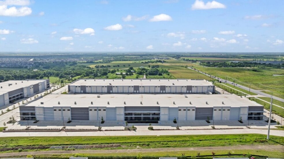 3212 E Pecan St, Pflugerville, TX for lease - Building Photo - Image 3 of 49