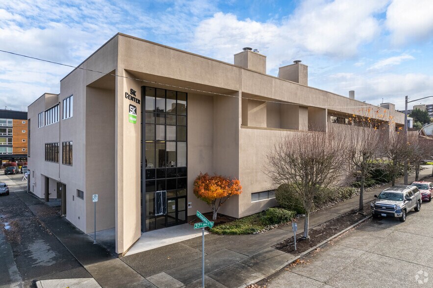 4600 37th Ave SW, Seattle, WA for sale - Primary Photo - Image 1 of 1