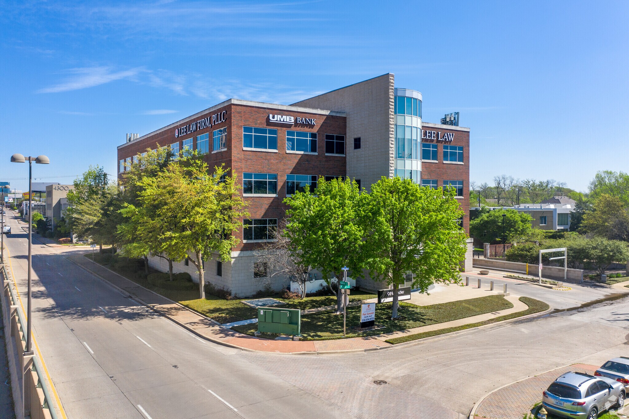 4228 N Central Expy, Dallas, TX for lease Primary Photo- Image 1 of 10