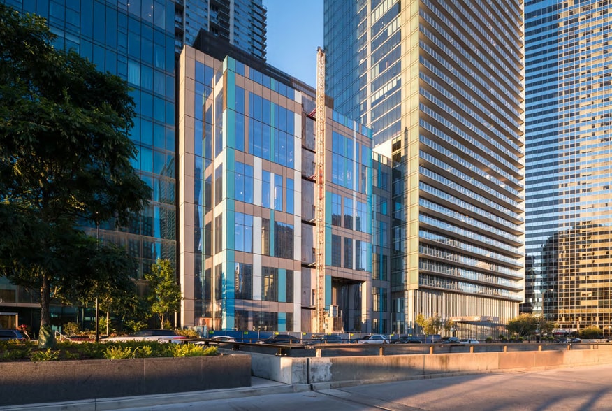 355 E Wacker Dr, Chicago, IL for sale - Building Photo - Image 1 of 1