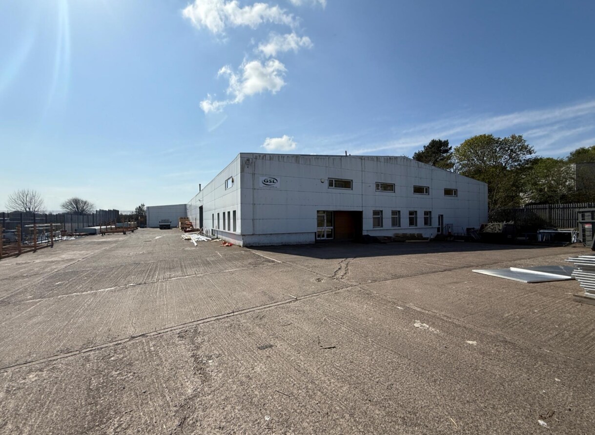 Pitreavie Cres, Dunfermline for lease Building Photo- Image 1 of 4