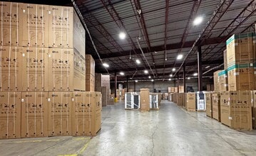 8000-8010 Winston St, Burnaby, BC for lease Interior Photo- Image 2 of 4