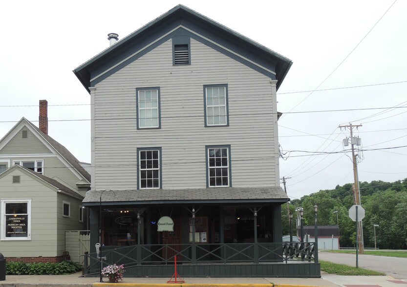 267 W Main St, Loudonville, OH 44842