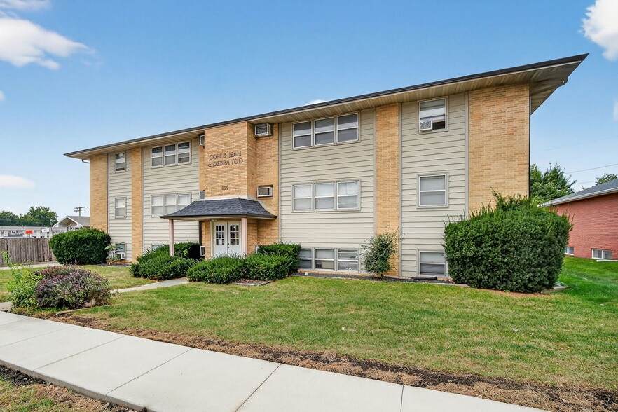 800 13th St, West Des Moines, IA for sale - Building Photo - Image 2 of 17