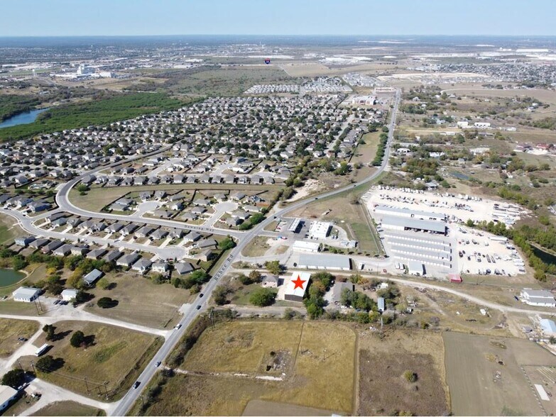 2211 Bebee Rd, Kyle, TX for sale - Building Photo - Image 1 of 1