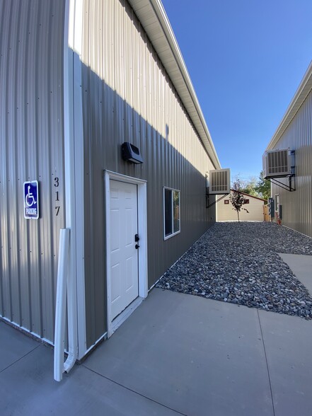 317 N 7th Street, Montrose, CO for sale - Building Photo - Image 3 of 9