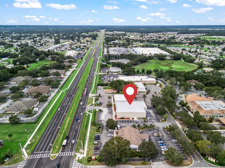 13891 N Us Highway 441, Lady Lake, FL for lease - Building Photo - Image 3 of 12