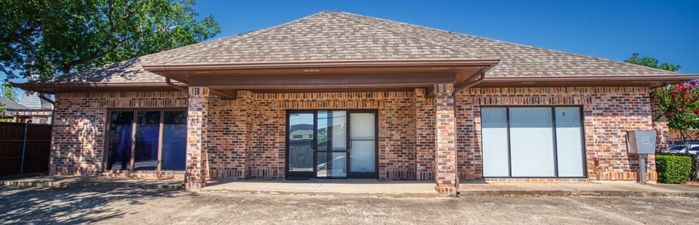 206 Elm St, Lewisville, TX for sale - Building Photo - Image 3 of 7