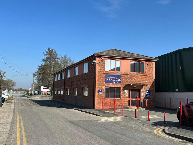 Adlington Park, Macclesfield for lease - Building Photo - Image 1 of 28