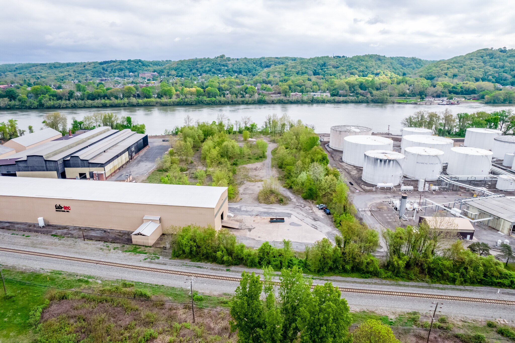 524 Narrows Run Rd, Coraopolis, PA for sale Primary Photo- Image 1 of 1