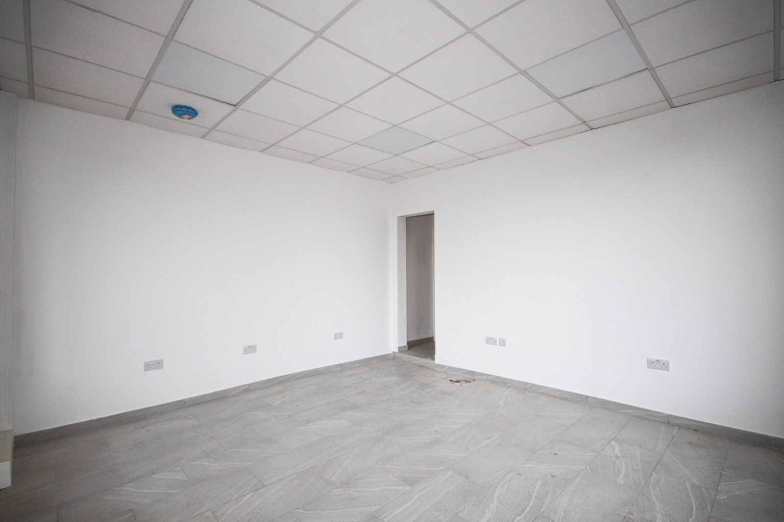 23 West St, Sittingbourne for lease Interior Photo- Image 1 of 4