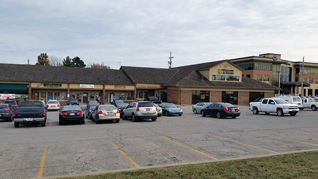 2940 SW Wanamaker Rd, Topeka, KS for sale Building Photo- Image 1 of 1