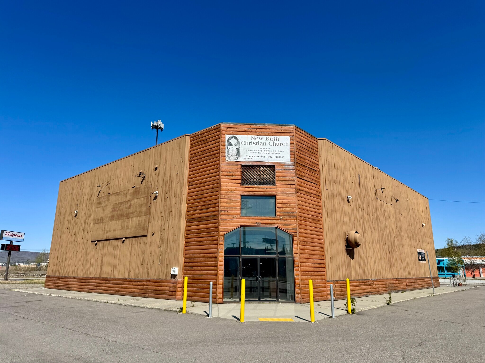 700 Old Steese Hwy, Fairbanks, AK for sale Primary Photo- Image 1 of 2