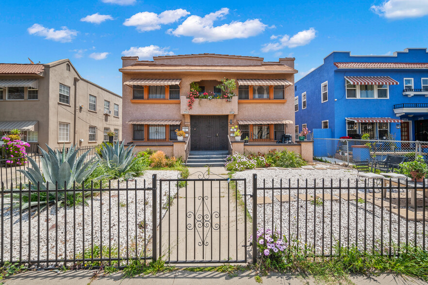 3110 Raymond Ave, Los Angeles, CA for sale - Building Photo - Image 1 of 15