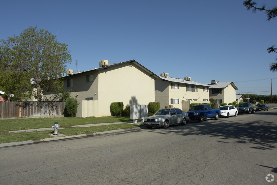 475 N Manila Ave, Fresno, CA for sale - Primary Photo - Image 1 of 3