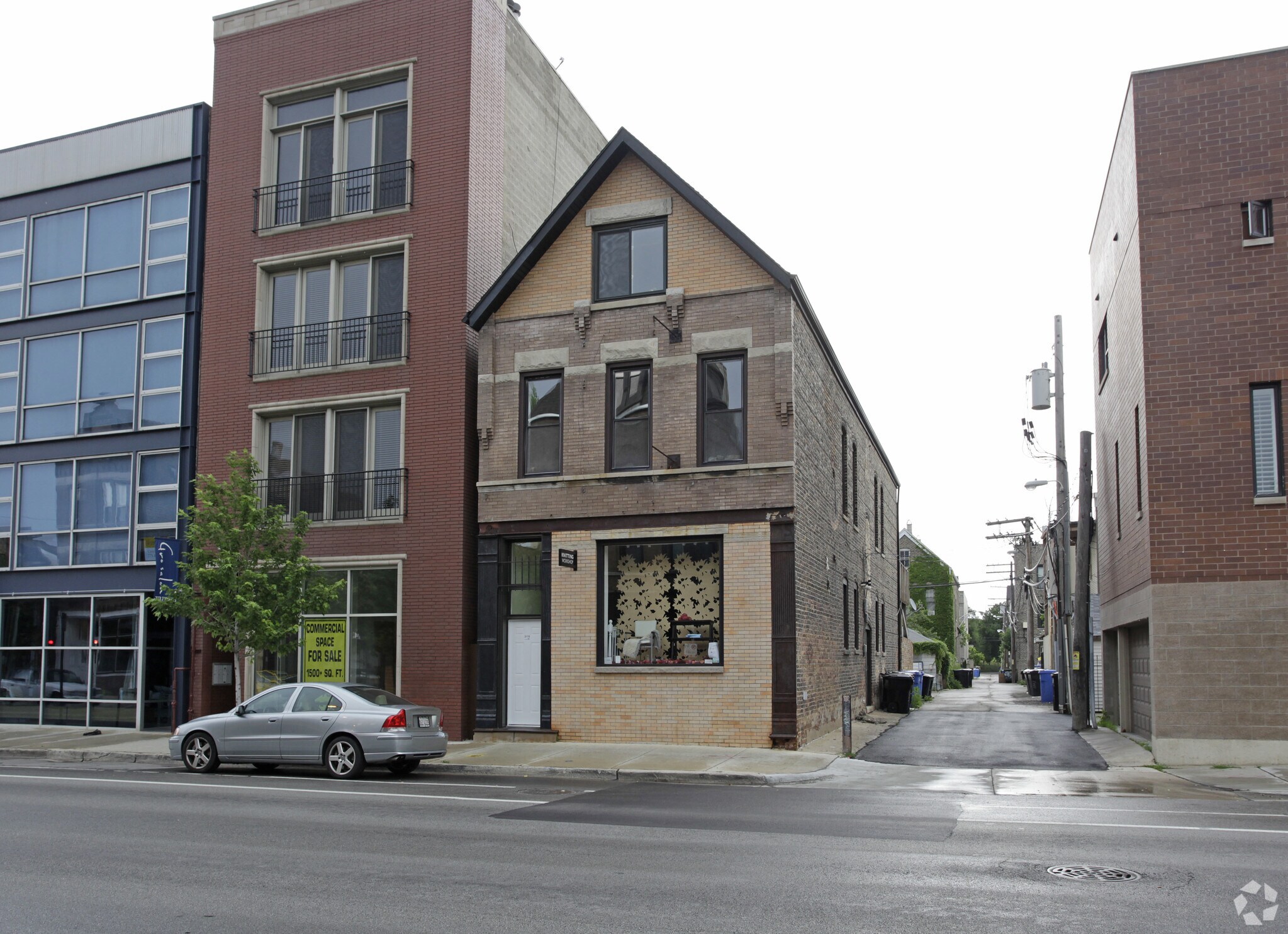 2115 N Damen Ave, Chicago, IL for sale Primary Photo- Image 1 of 1