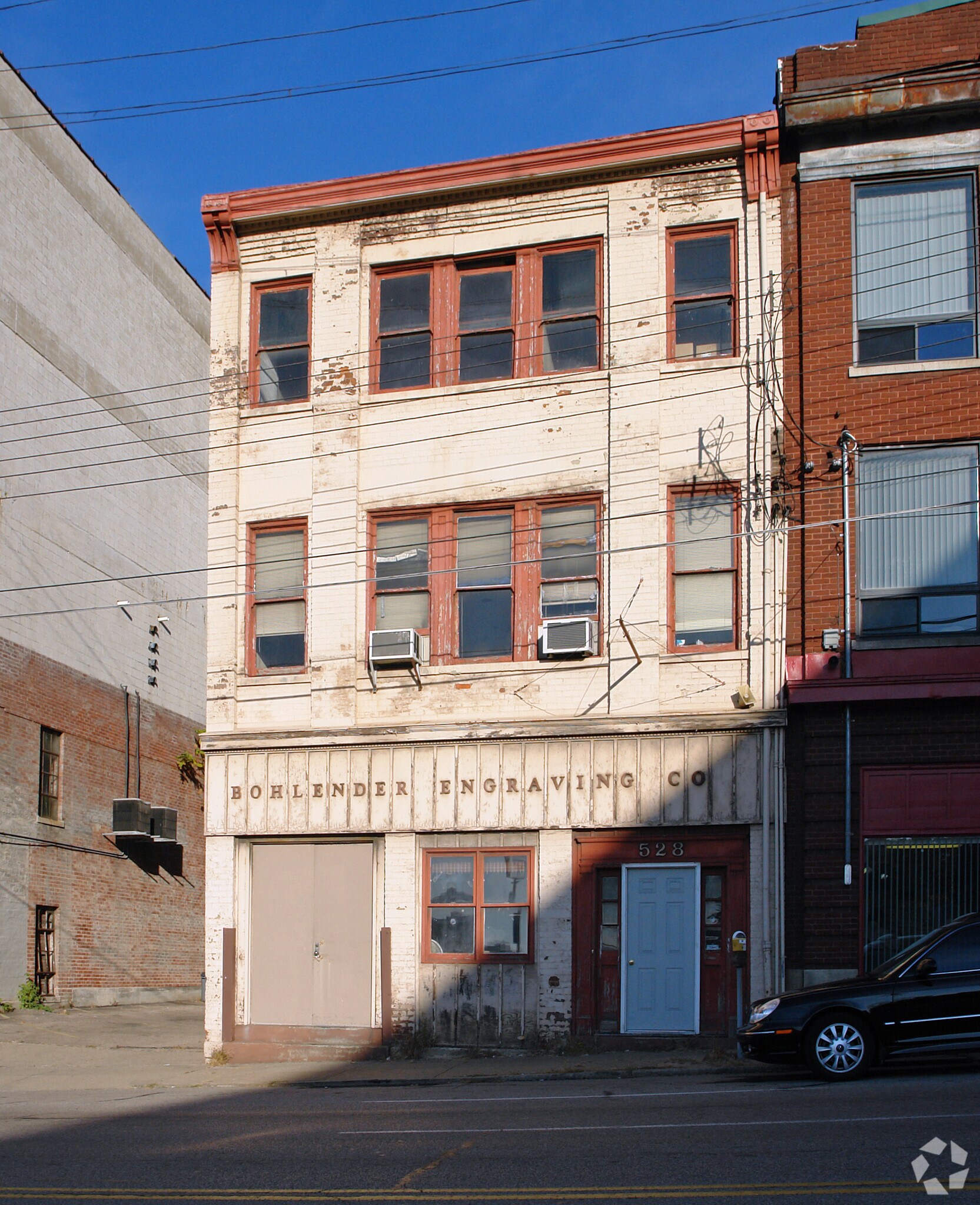 528 Reading Rd, Cincinnati, OH for sale Primary Photo- Image 1 of 1