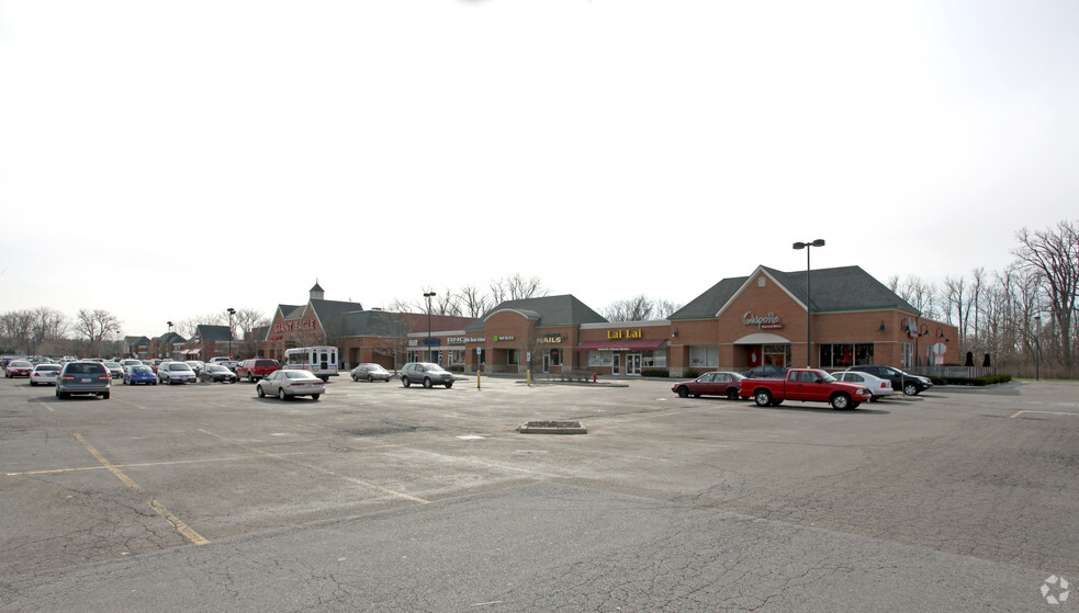 6811-6943 E Broad St, Columbus, OH for lease - Primary Photo - Image 1 of 4